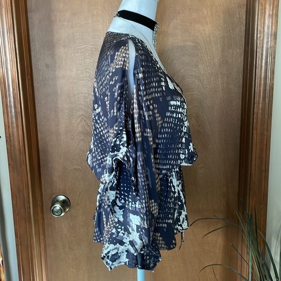 Python Print Batwing Blouse by Express - Picture 14 of 16